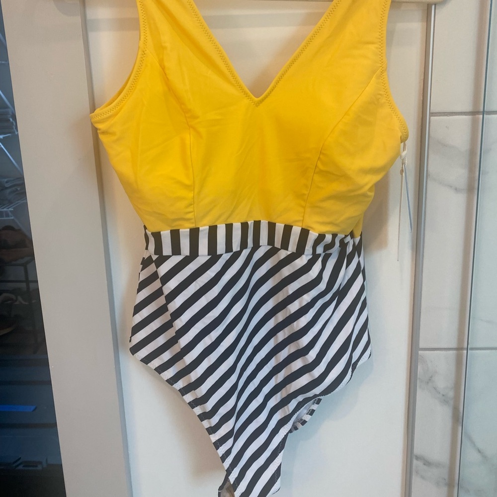 Cupshe one piece NWT